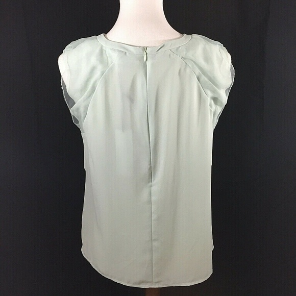 Q&A Sleeveless Ruffled Top Size Small Light Green - Picture 4 of 6